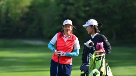 汇丰青少年高尔夫冠军赛郑州站首轮激战孙嘉泽王鑫兴领跑群雄