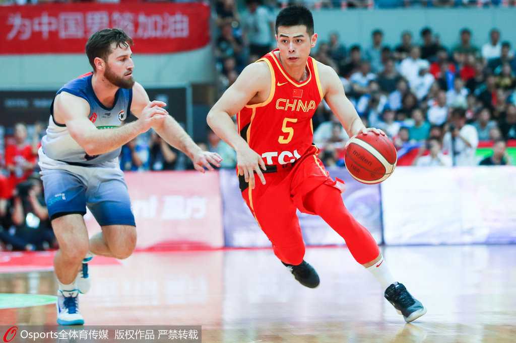 您好，根据您提供的“直播男蓝 vs 墨尔联队”这个关键词，经过多轮检索，暂时未能找到一支名为“直播男蓝”的球队或一场明确以此命名的比赛。