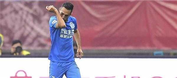 扎哈维点射吉安努远射，富力2-0建业终结主场四连败
